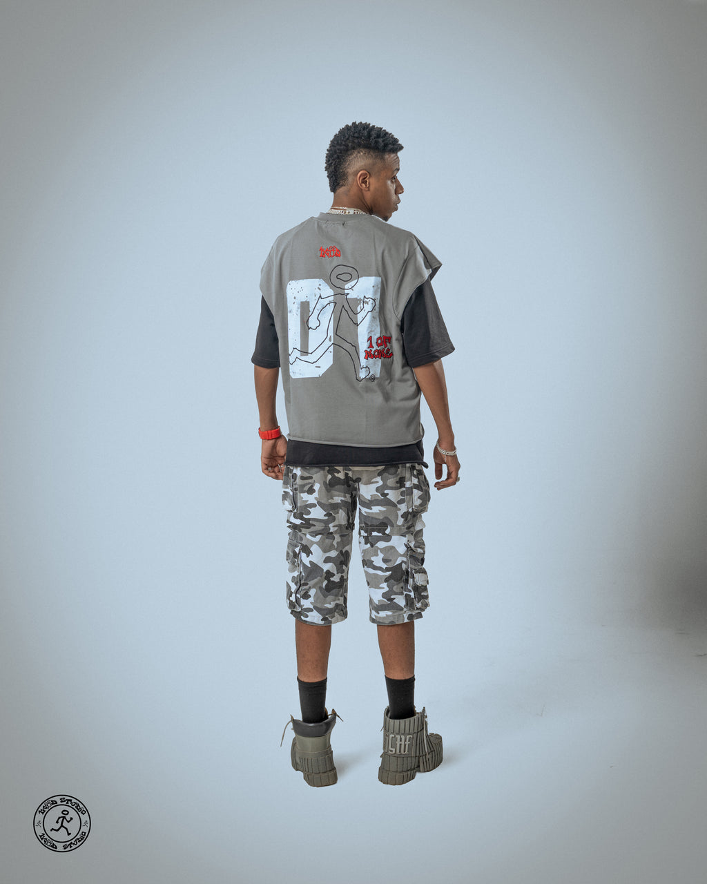 01 TEE