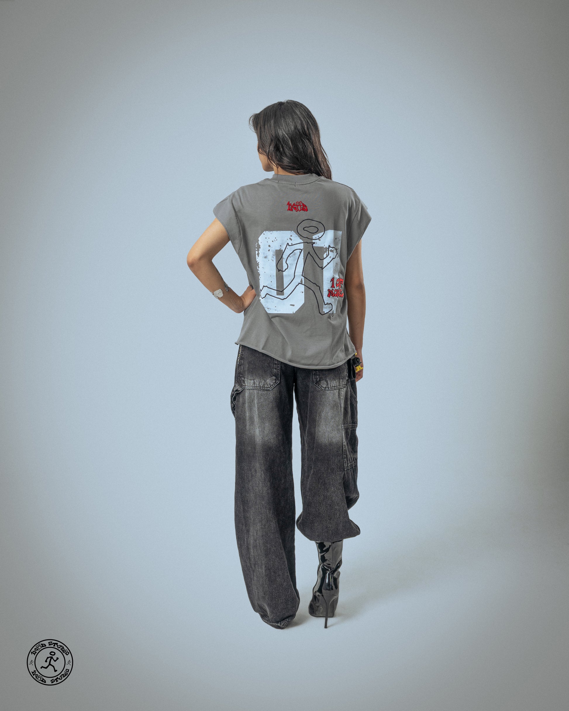 01 TEE